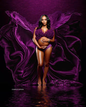 Load image into Gallery viewer, Maternity Quick-shoot (1-4PPL ONLY!) $150.00 In Studio
